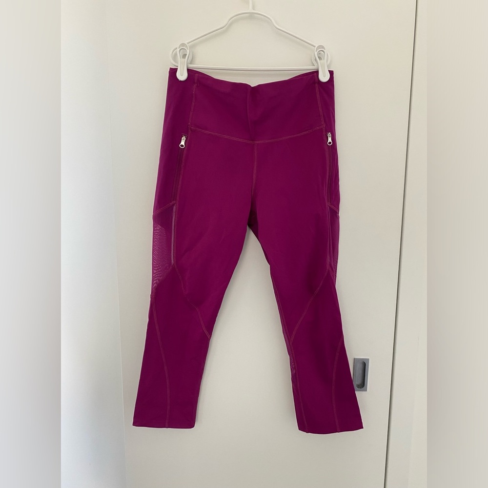 Lululemon Leggings Crops Pink Fuschia EUC Size 8